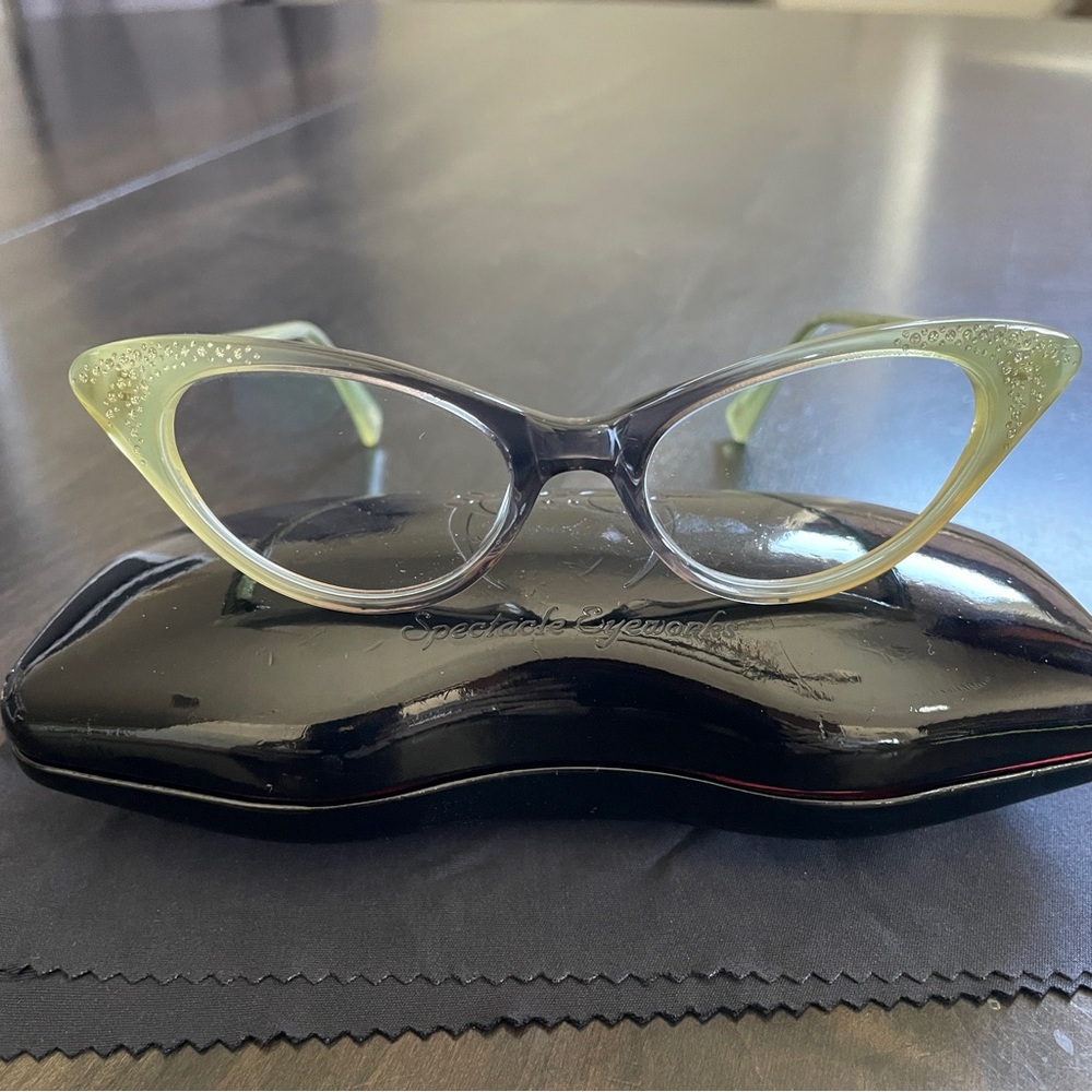 SPECTACLE EYEWORKS CYNTHIA Cat Eye Retro Glasses
